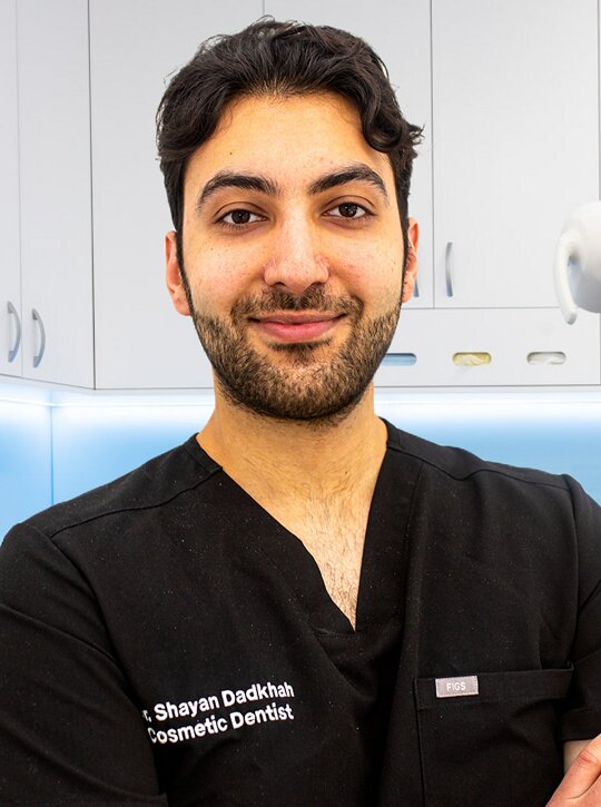 Can I get Veneers on my two front teeth - Dr Shayan Mobile