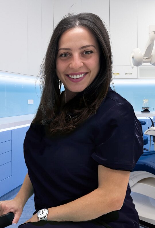 Teeth Whitening In London - Dr Edina mobile