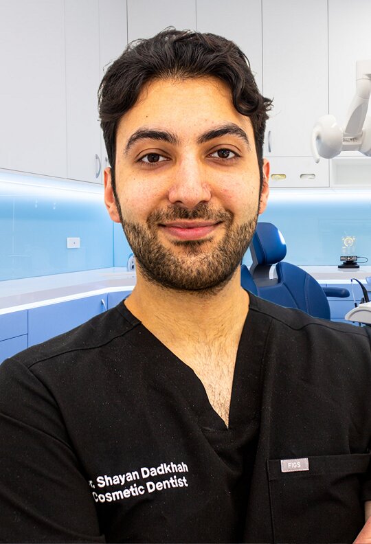 Veneers Cost with Dr Shayan in London is £350 to £950 per tooth